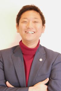 ひなげし八幡法律事務所の代表：岡本 大地