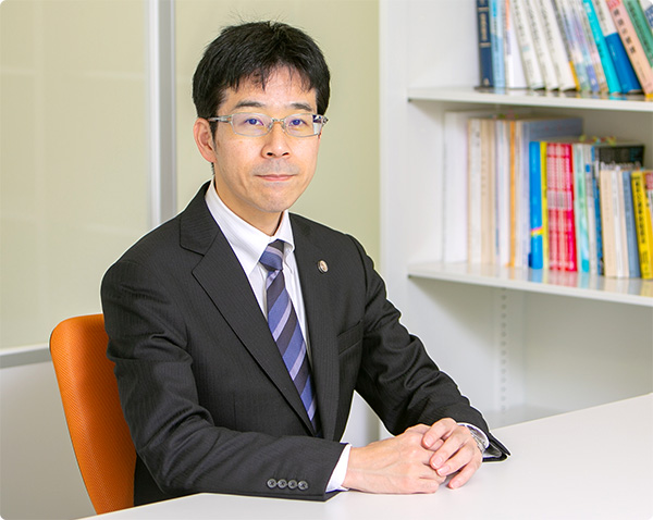 箱守法律事務所の代表：箱守 英史