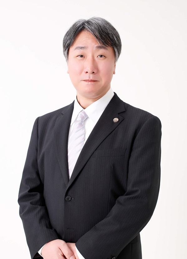 平野町綜合法律事務所の代表弁護士白川謙三